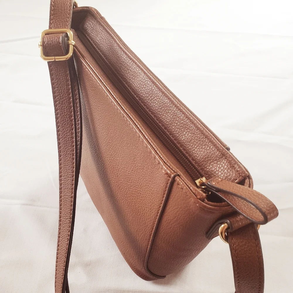 SOLD - Tommy Hilfiger Purse Brown Handbag Faux Leather Purse Shoulder Crossbody… - Picture 2 of 6